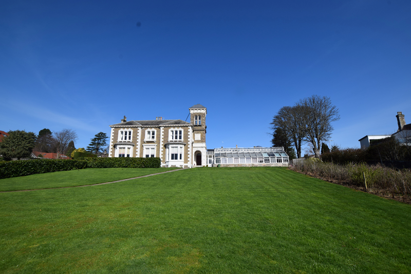 Brromhall House, Broughty Ferry